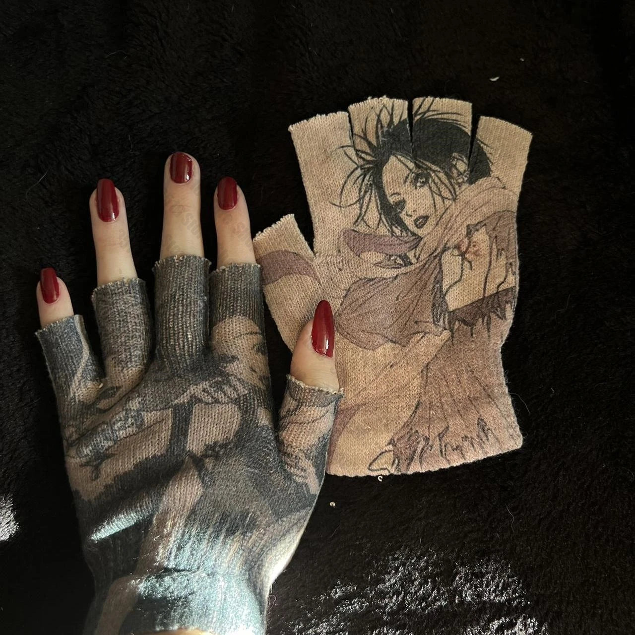 Vintage Print Gloves