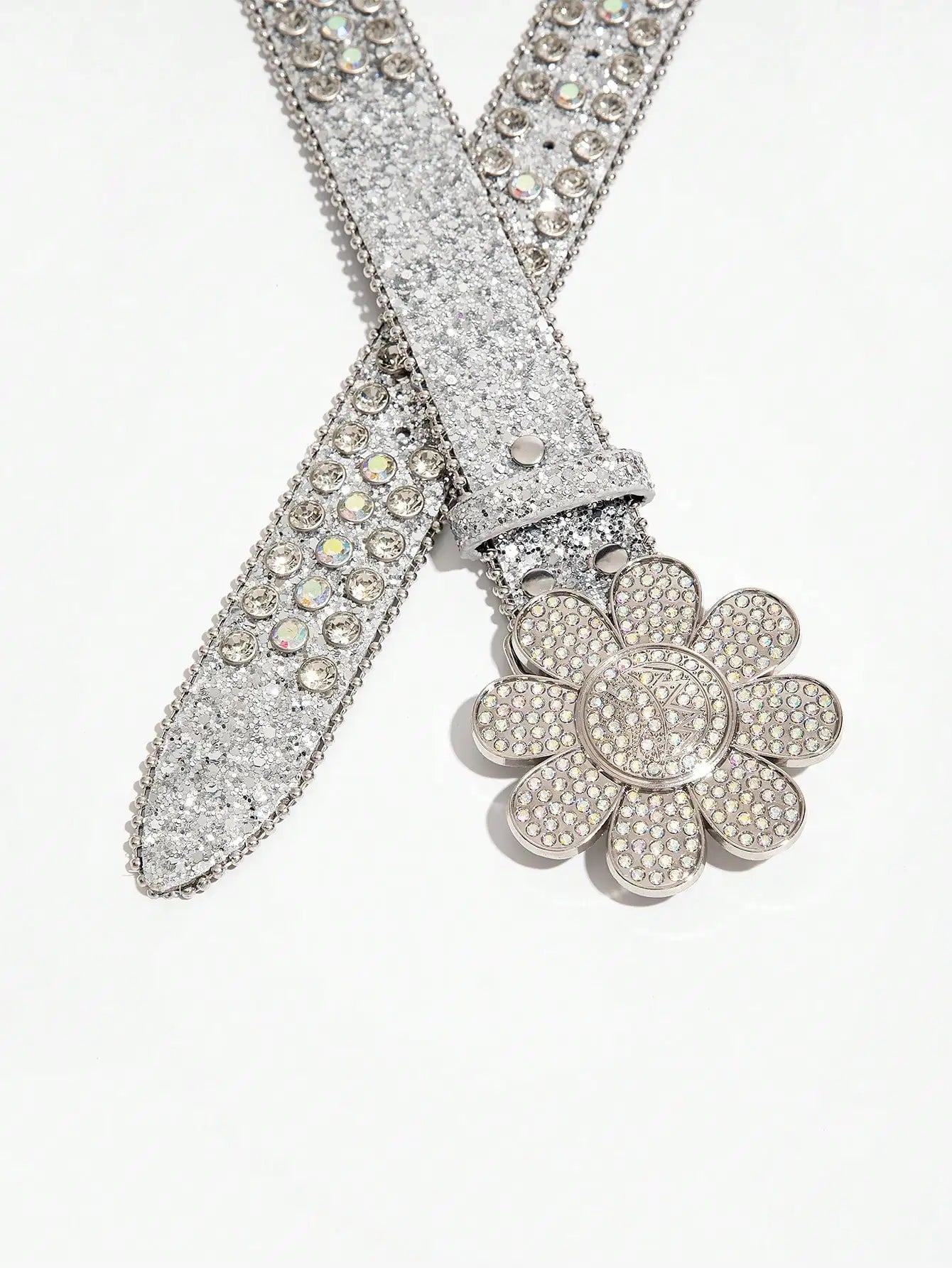 Flower rhinestone buckle