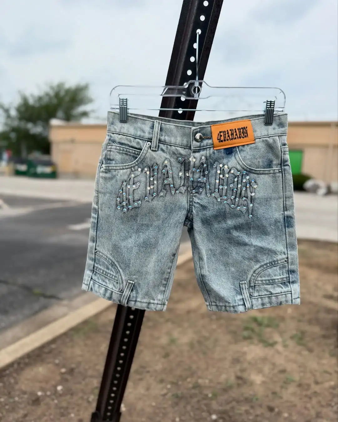 Y2K Popular Masonry Design Denim Shorts Patch Vintage Shorts Men Women Street Hip Hop Fashion Harajuku Punk Loose Wide Leg Pants