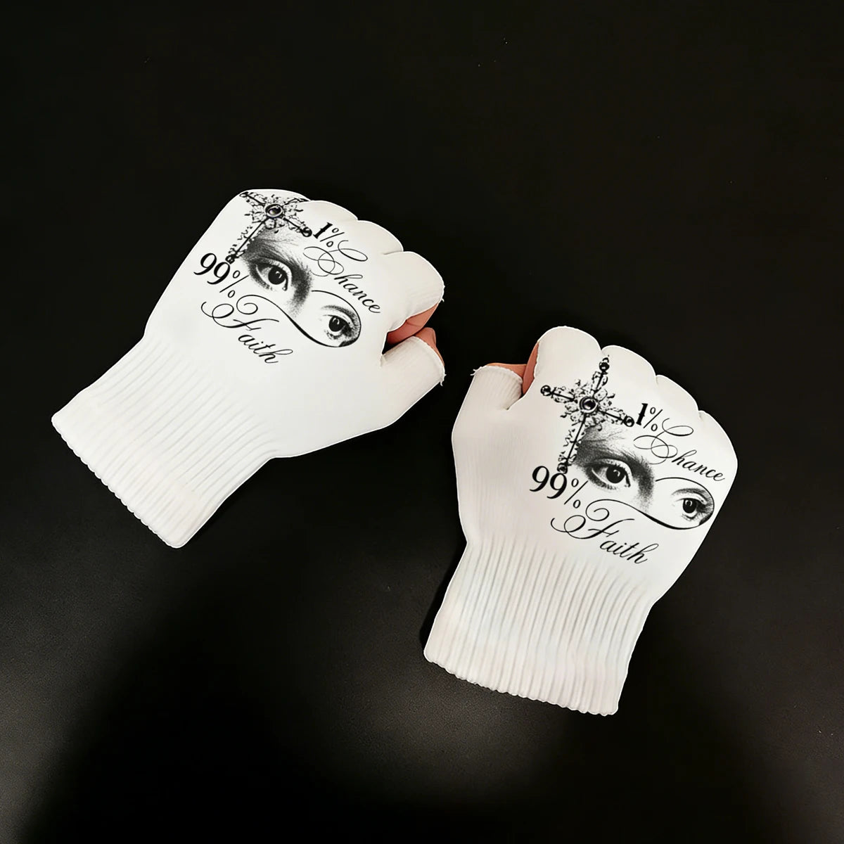 Eye Graphic gloves